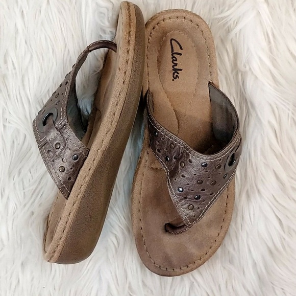 Clarks Shoes - CLARKS LEATHER SANDAL SZ 7